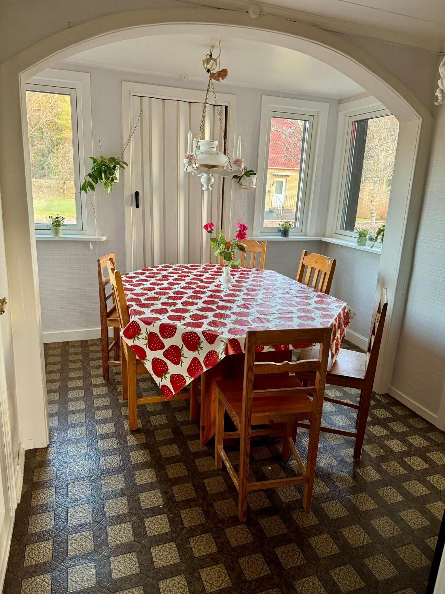 Вилла Lilla Roeda Huset. Sjotofta Экстерьер фото